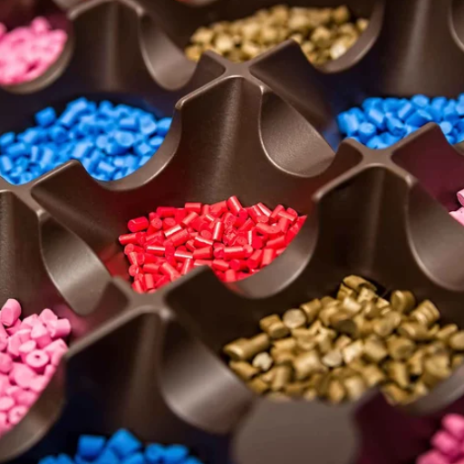 How do you choose the right ABS pellets for your injection molding project