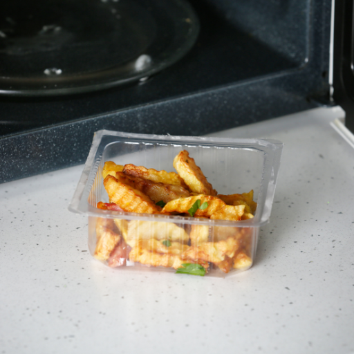 How does PP 5 compare to other types of plastic for microwave use