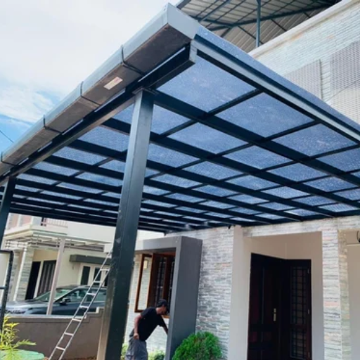 What are the benefits and limitations of using polycarbonate