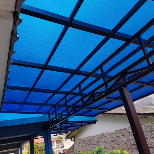 What are the typical applications of polycarbonate