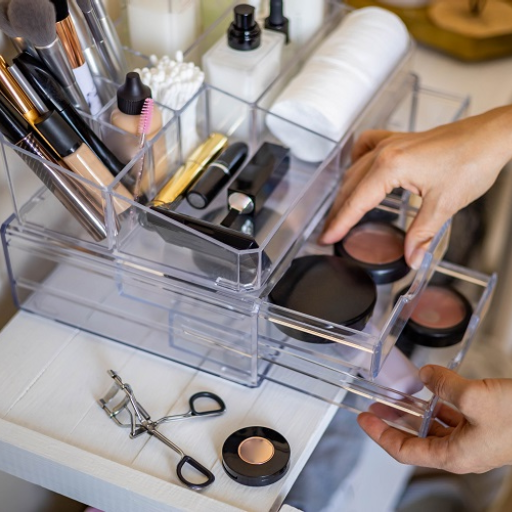 Is PMMA plastic toxic when used in everyday products