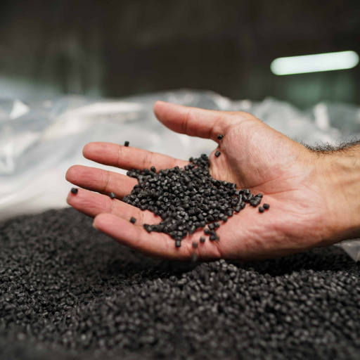 How does understanding the polymer structure help with plastic recycling
