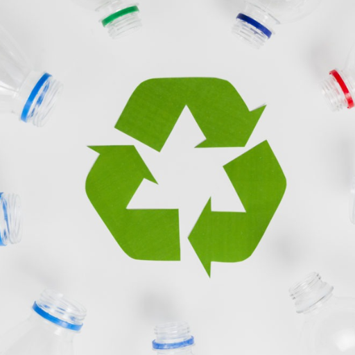 What alternatives exist for plastic made from natural resources